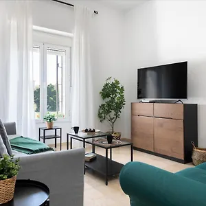 Leones Home, Parking Y Vistas Al Rio Apartment Seville
